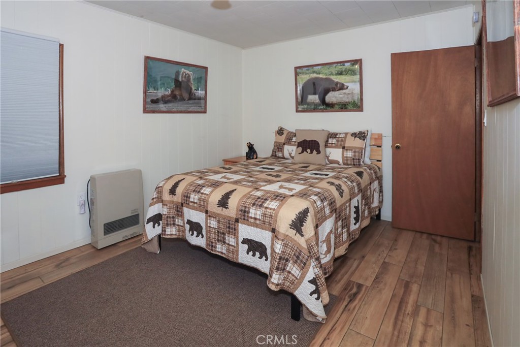 592 Douglas Street Property Photo 30