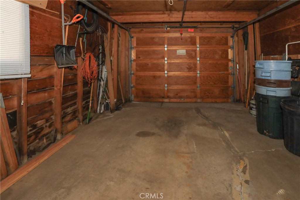 592 Douglas Street Property Photo 34