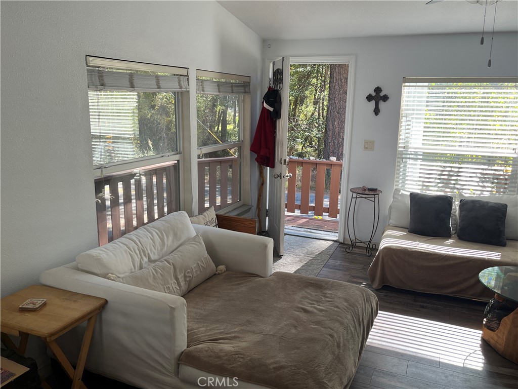 39950 7 Oaks 41 Property Photo 7