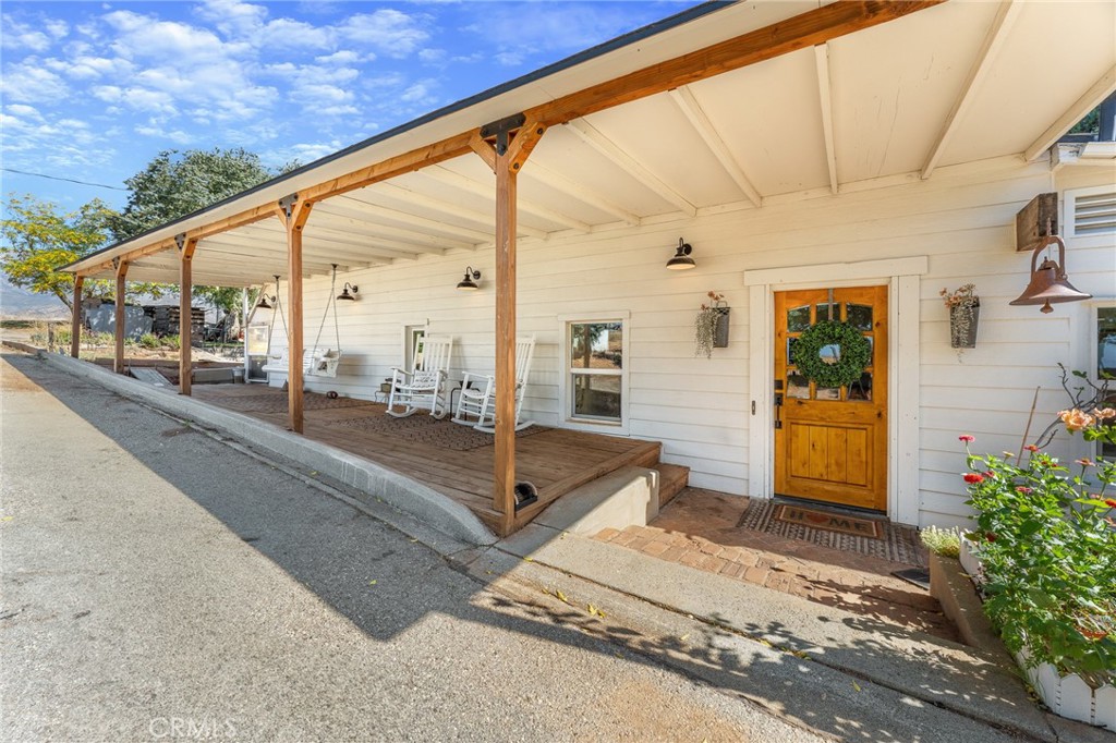 11055 Sunset Property Photo 4