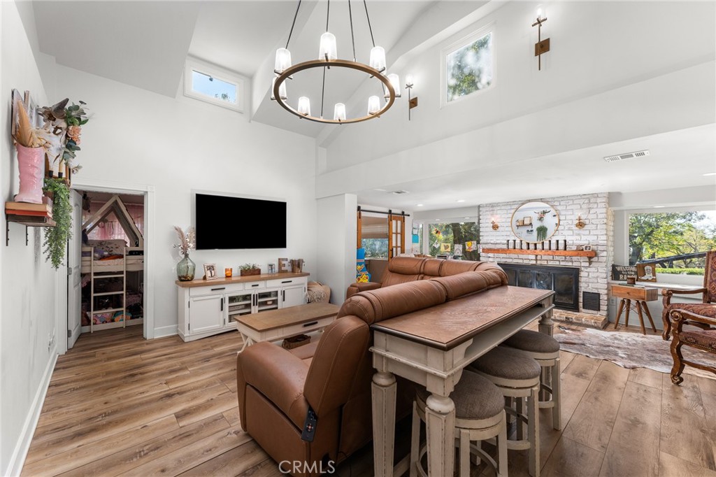 11055 Sunset Property Photo 8