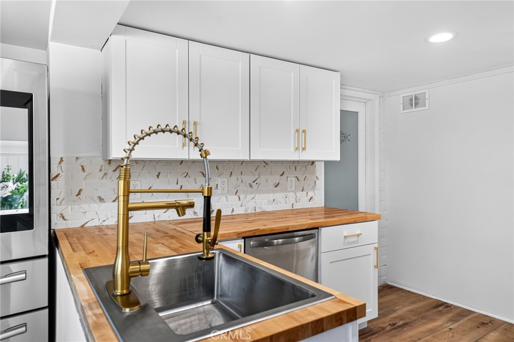 11055 Sunset Property Photo 18