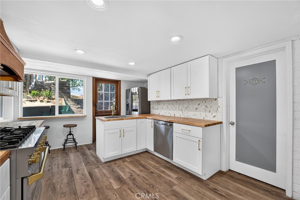 11055 Sunset Property Photo 24