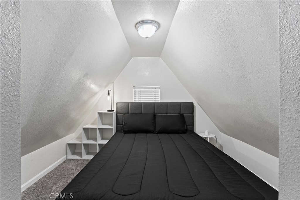 1286 Lovers Lane Property Photo 9