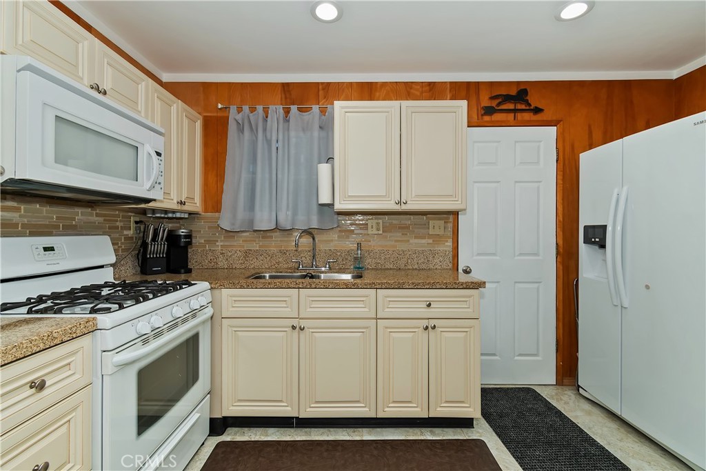 31162 All View Property Photo 17