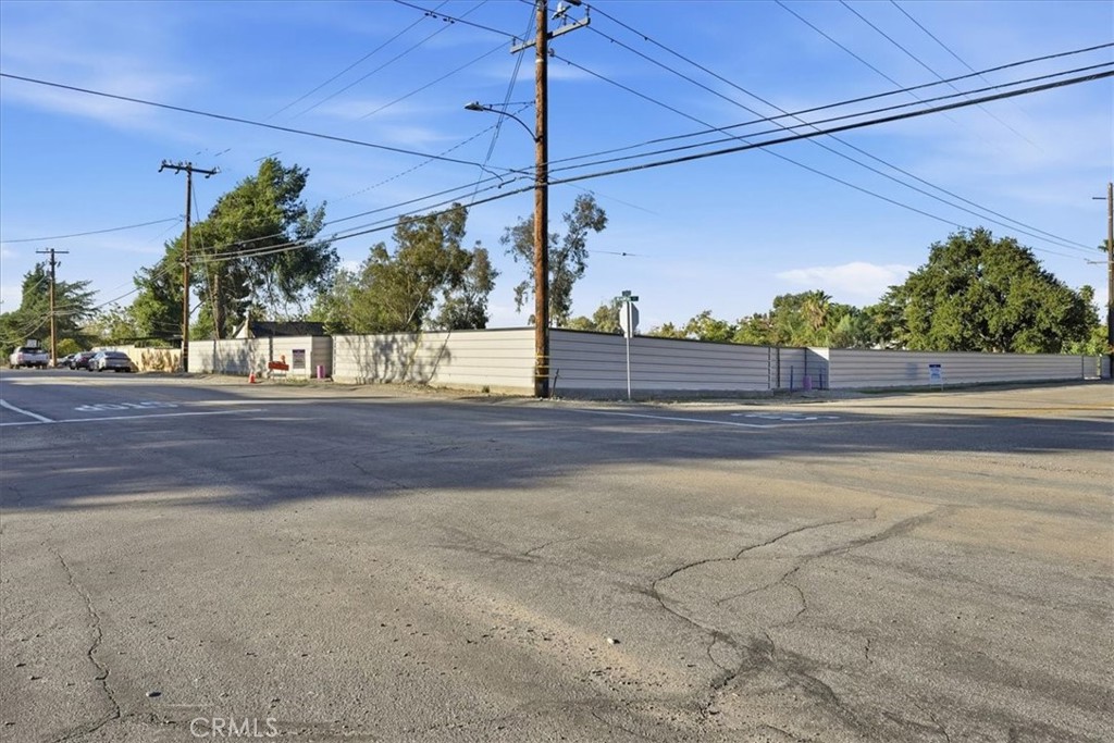10007 Beaumont Avenue Property Photo 2