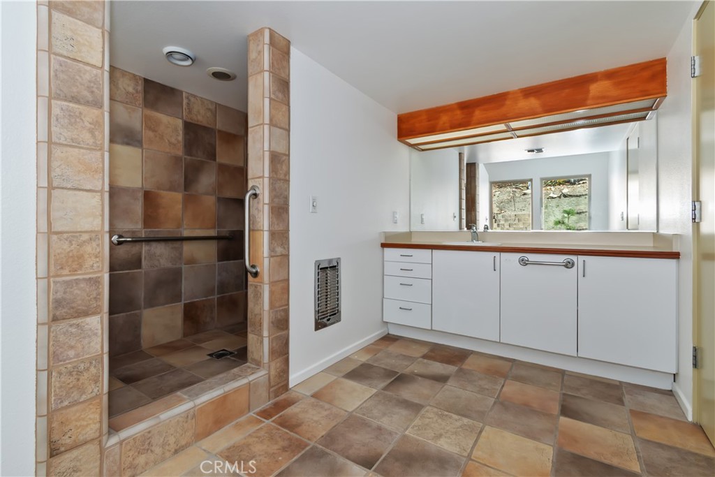 22 Holly Drive Property Photo 31