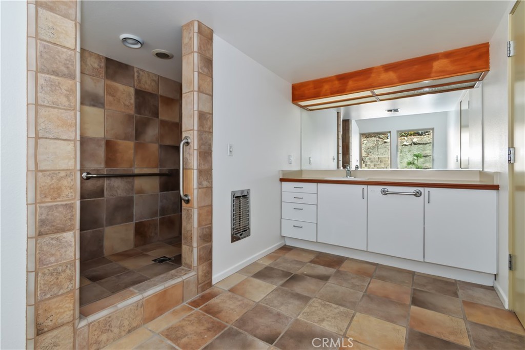 22 Holly Drive Property Photo 31