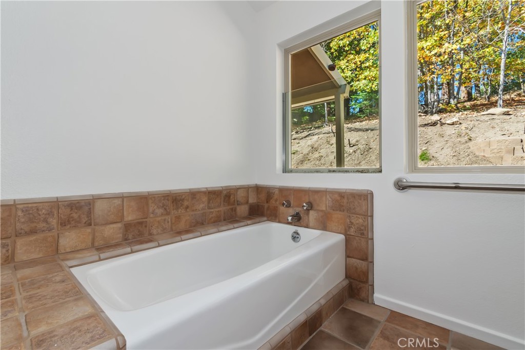 22 Holly Drive Property Photo 32