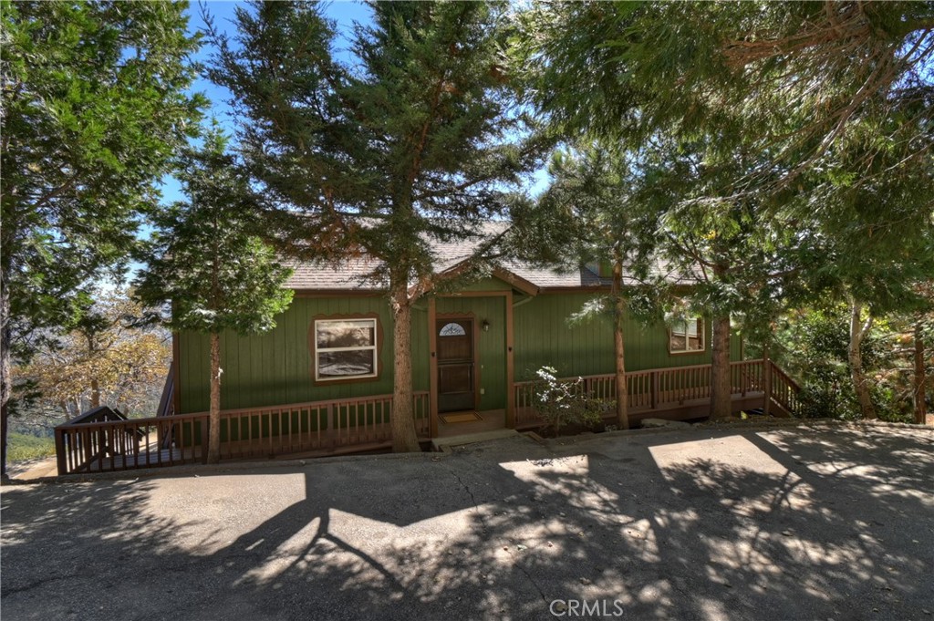23903 Skyland Drive Property Photo 3