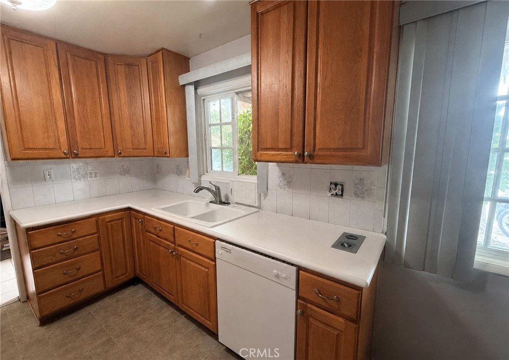 3666 Ada Court Property Photo 4