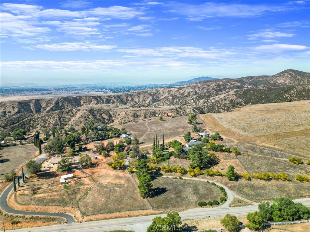 11055 Sunset Property Photo 6