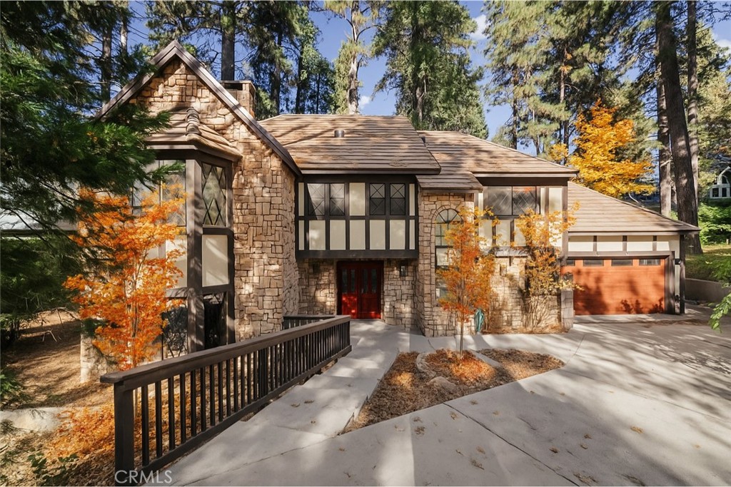 407 Giant Oak Property Photo 1