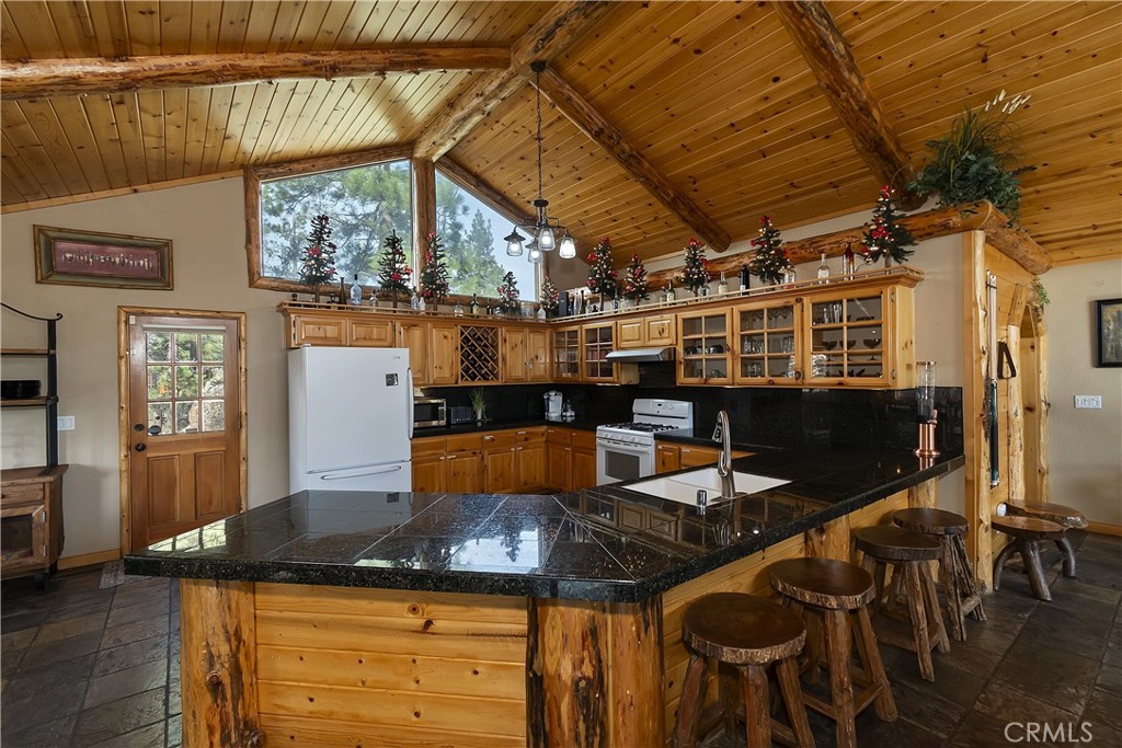340 Stoney Creek Property Photo 17