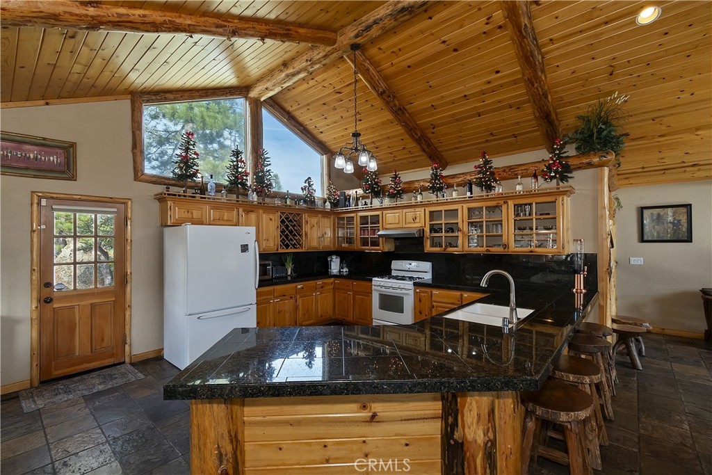 340 Stoney Creek Property Photo 19