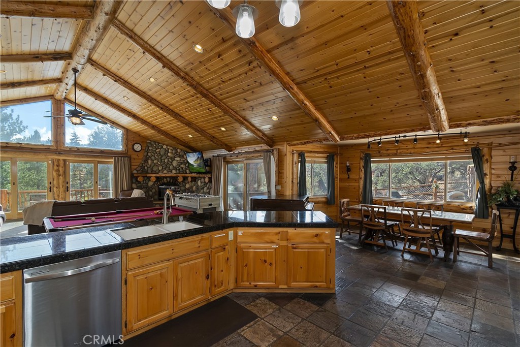 340 Stoney Creek Property Photo 24