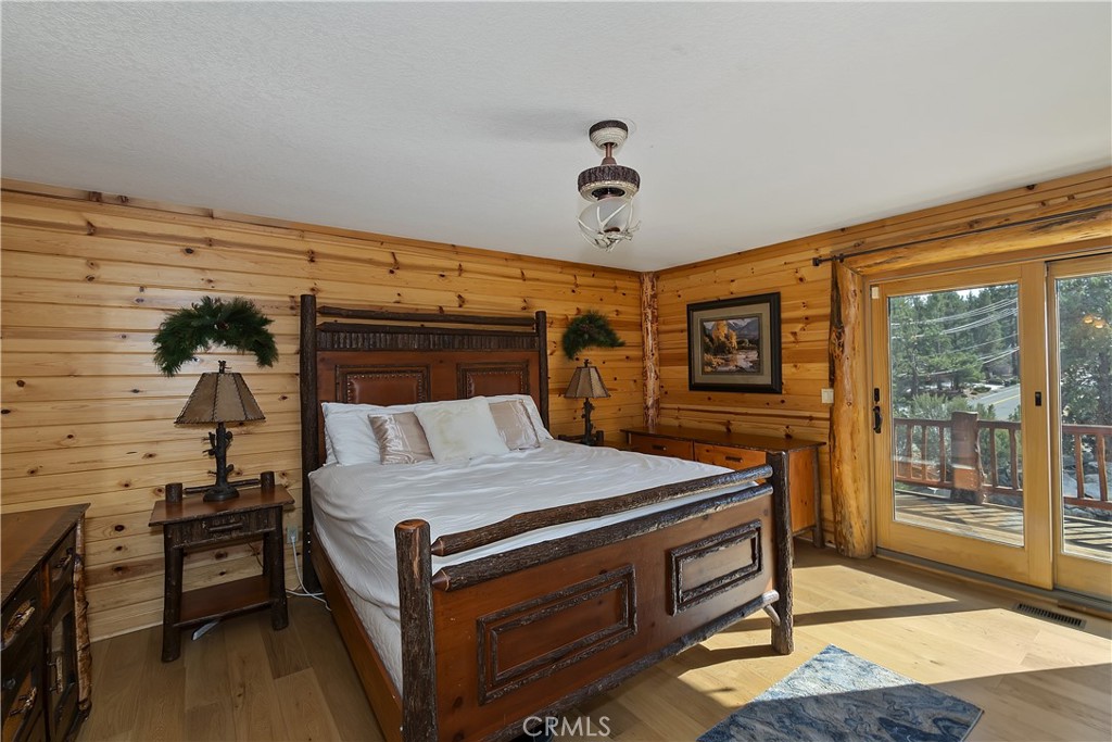 340 Stoney Creek Property Photo 25