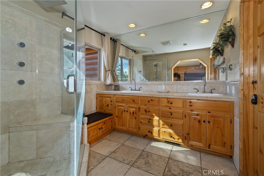 340 Stoney Creek Property Photo 28