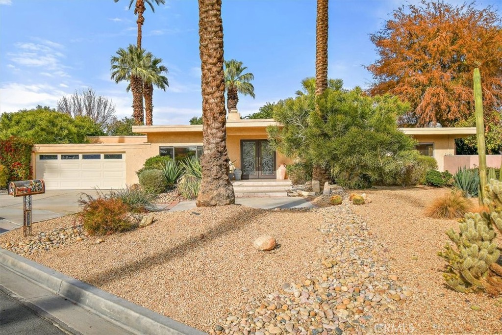 75270 Palm Shadow Drive Property Photo 1