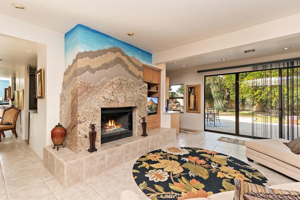 75270 Palm Shadow Drive Property Photo 3