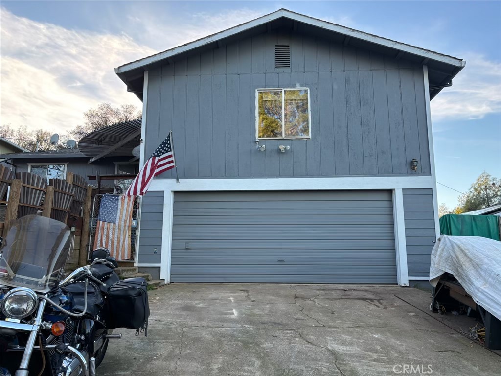 5563 Vista Property Photo 1