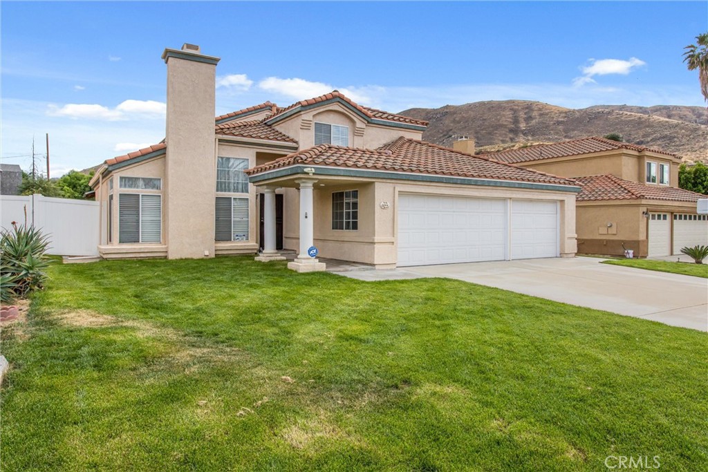 2584 Gunnison Property Photo 3