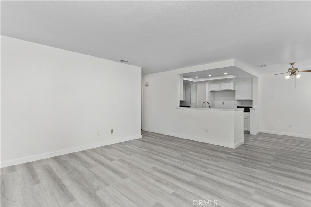 2584 Gunnison Property Photo 16