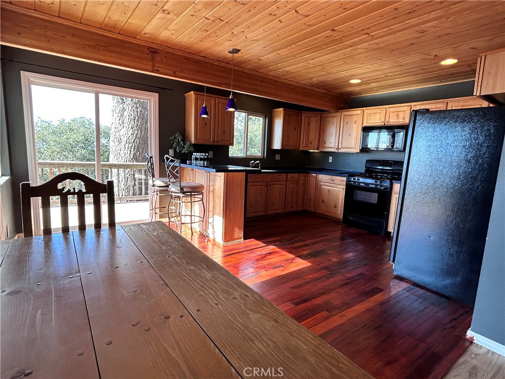 25515 True Property Photo 6