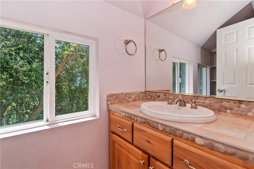 25515 True Property Photo 14