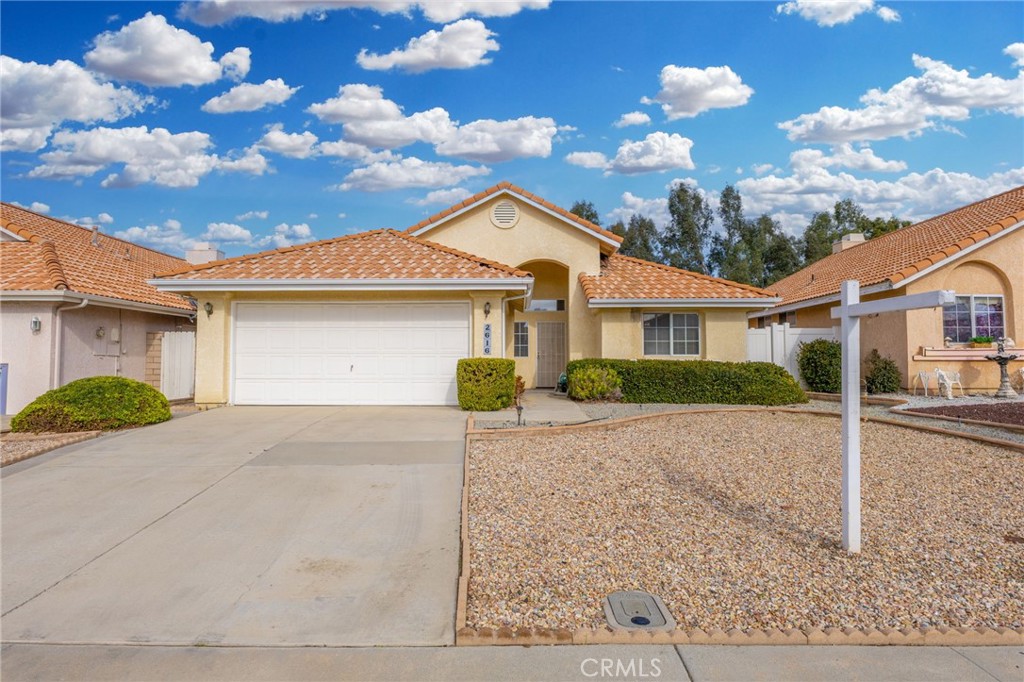 2616 La Paz Avenue Property Photo 1