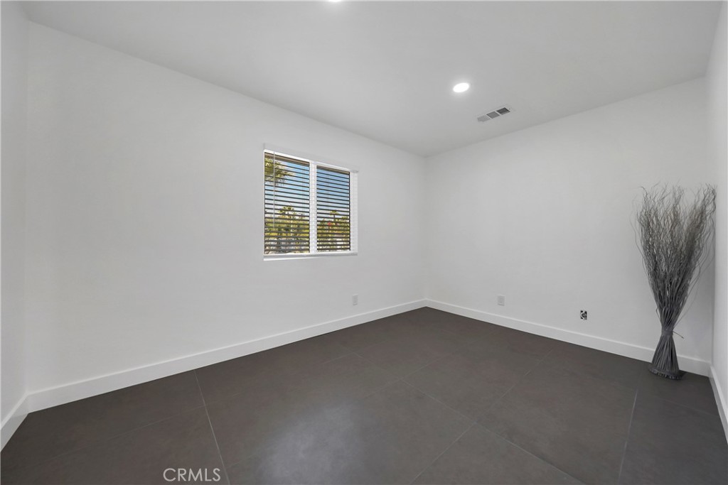 2480 N Aurora Drive Property Photo 26