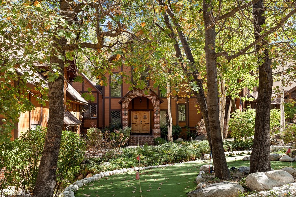 951 Osprey Property Photo 4