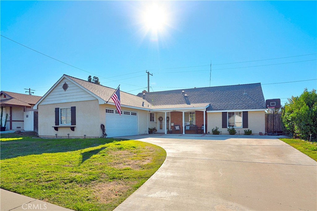 27611 Villa Property Photo 1