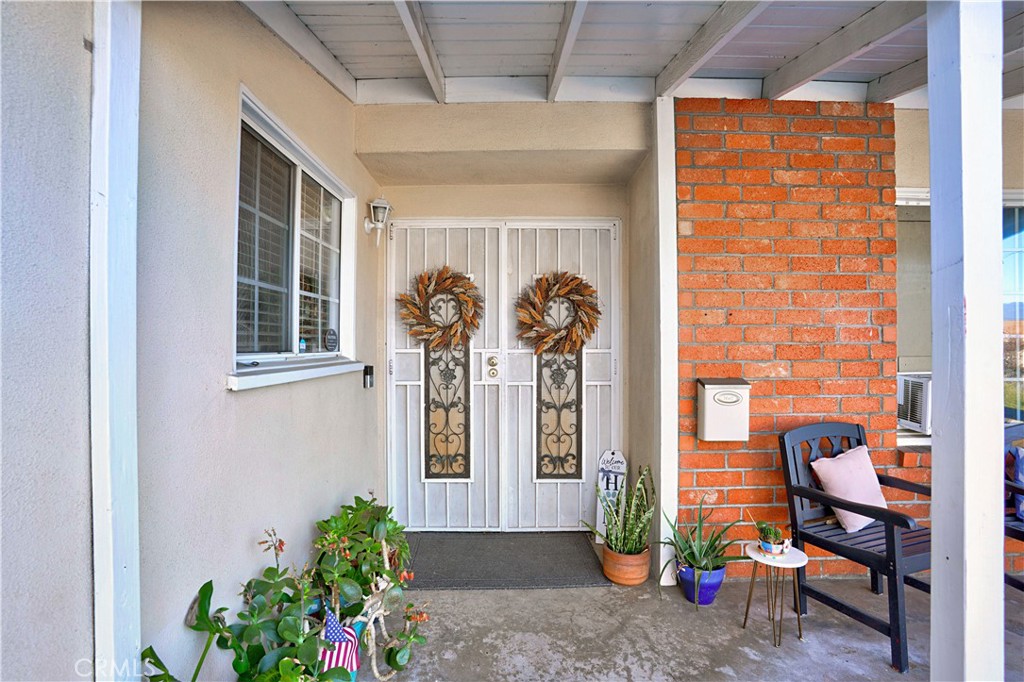 27611 Villa Property Photo 4