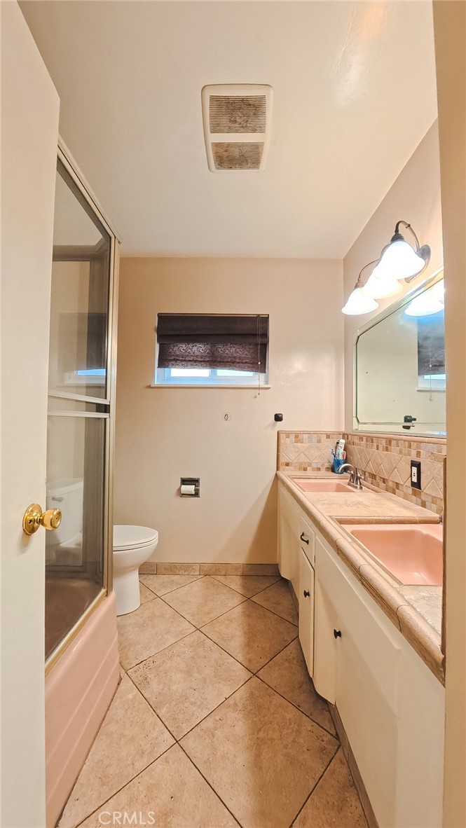 495 W C Street Property Photo 16