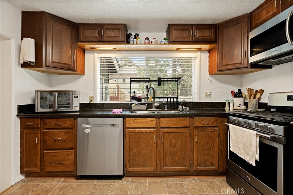 2667 Hunsaker Property Photo 6