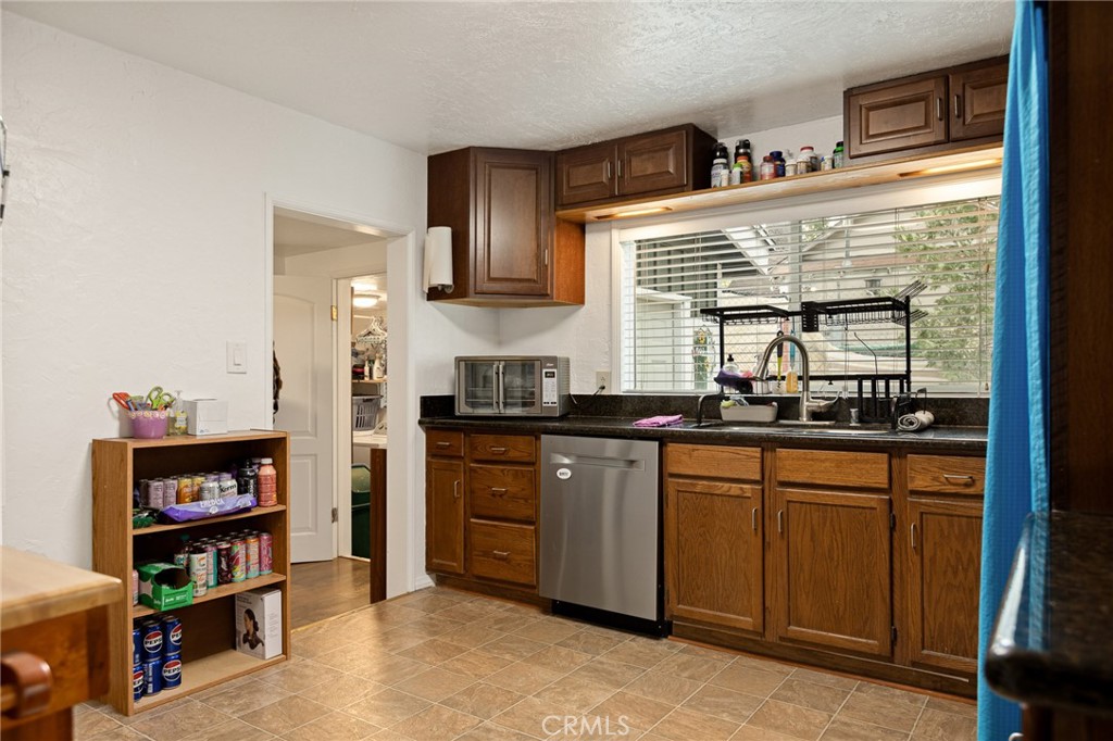 2667 Hunsaker Property Photo 7