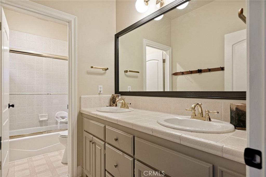 267 Pheasant Run Property Photo 37
