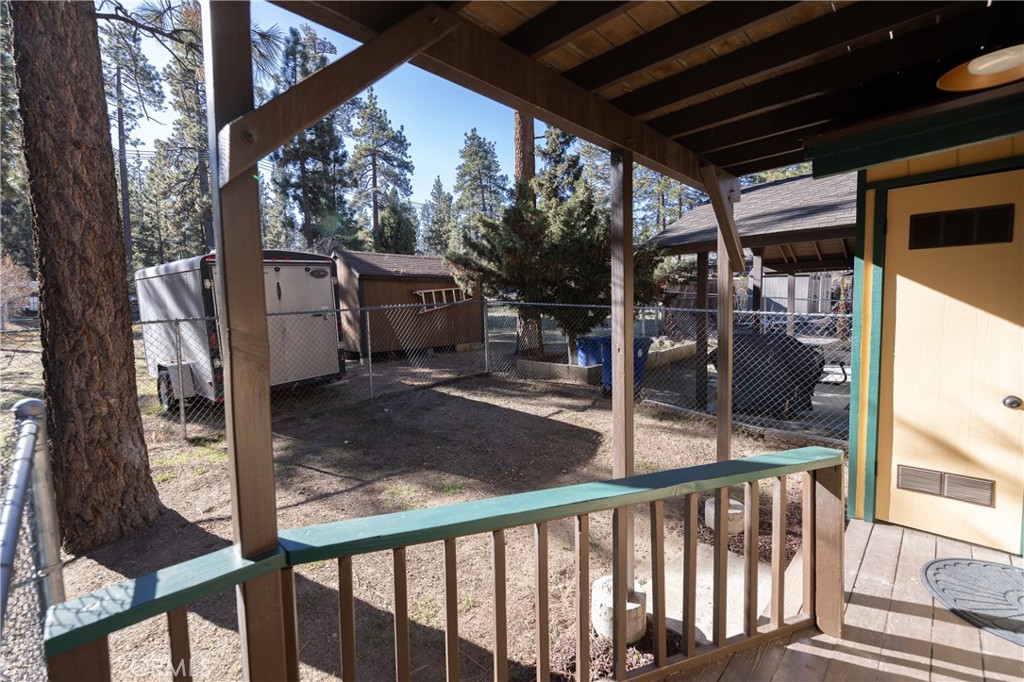 326 E Country Club Property Photo 33
