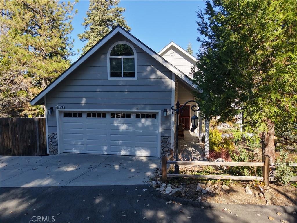 174 Golf Course Road Property Photo 1