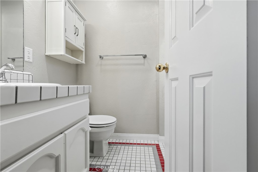 174 Golf Course Road Property Photo 41