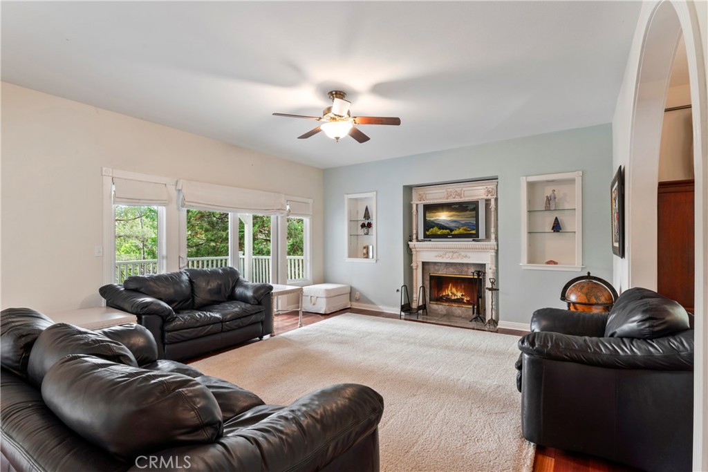 27601 Cedarwood Drive Property Photo 24