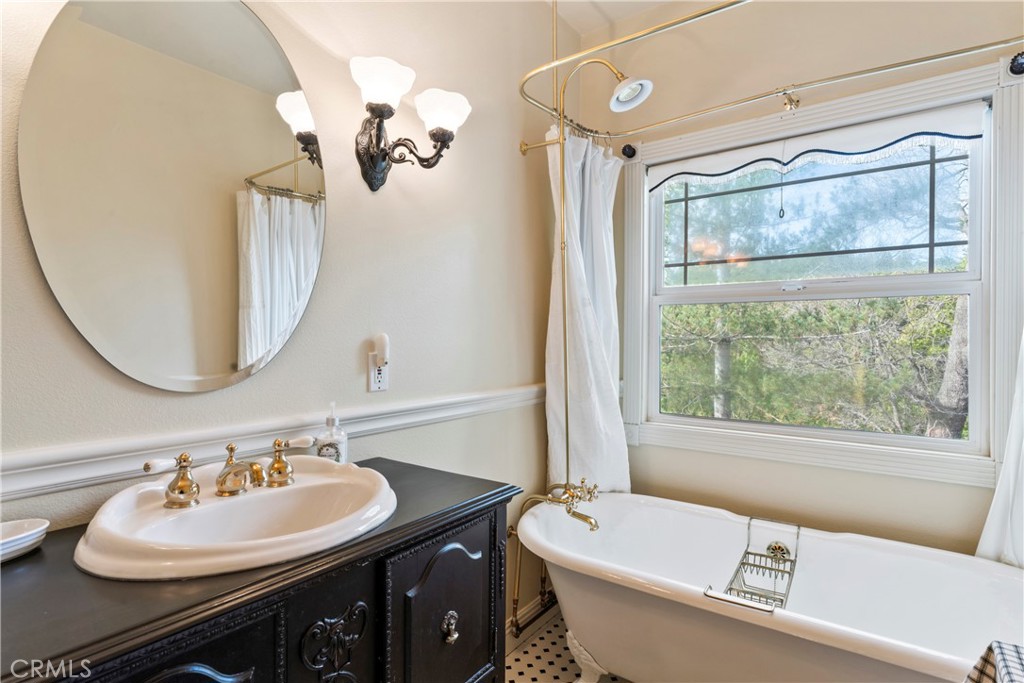 27601 Cedarwood Drive Property Photo 49