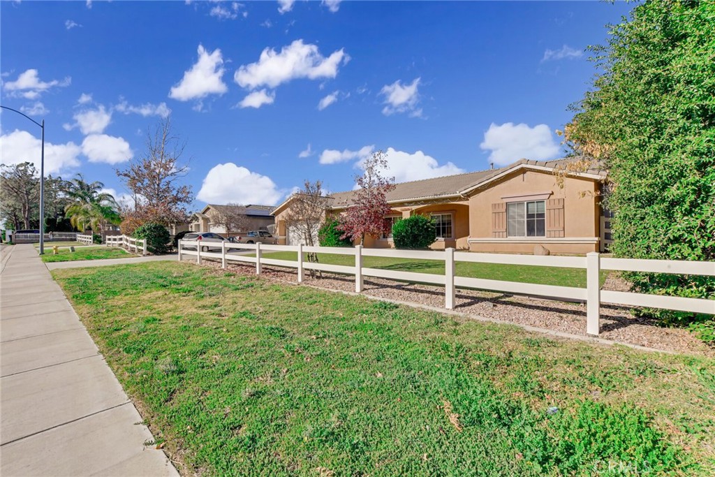 1075 Charles Street Property Photo 5