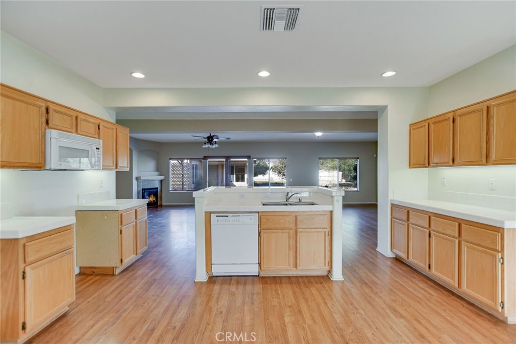 1075 Charles Street Property Photo 26