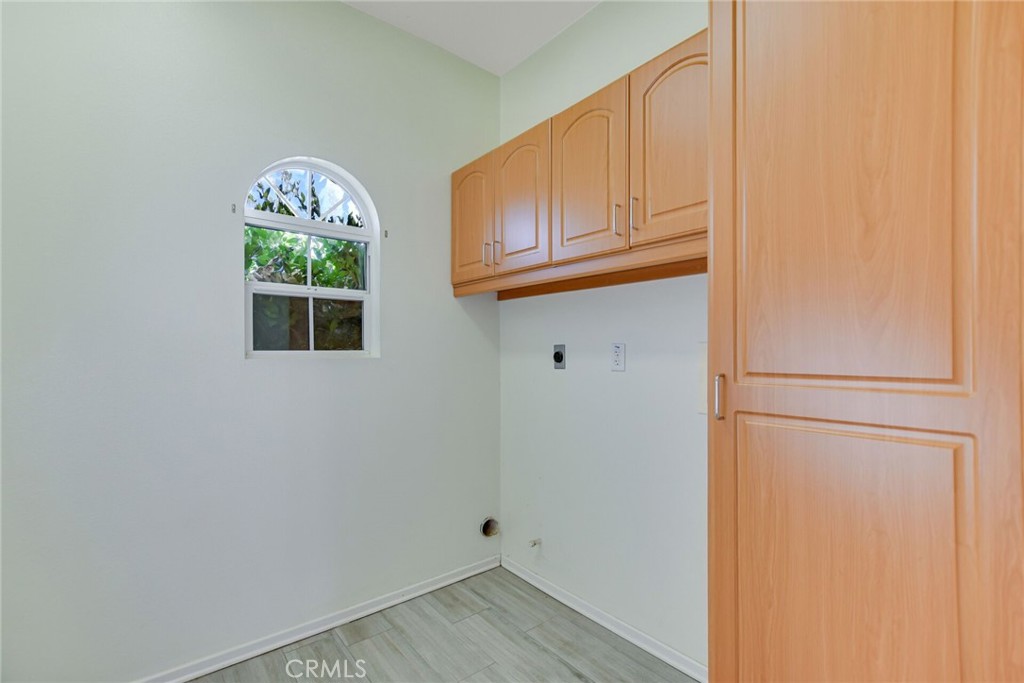 1075 Charles Street Property Photo 28