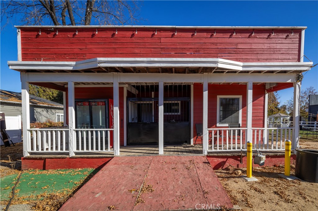 24771 Washington Avenue Property Photo 8