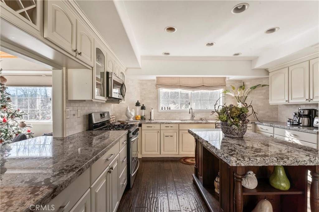 1212 Portillo Property Photo 10