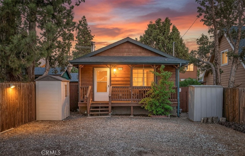 2136 3rd Property Photo 1