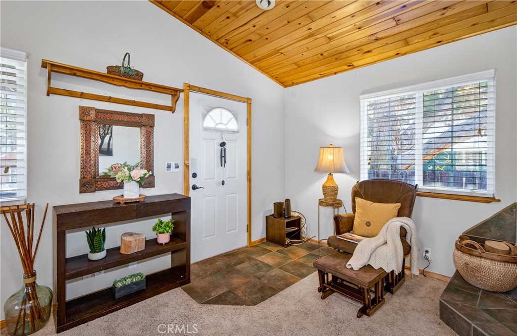 2136 3rd Property Photo 8